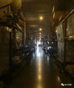 这使得艺术家的做品具有哲思的深度和生命力