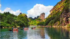 孕育出一处奇特的河口